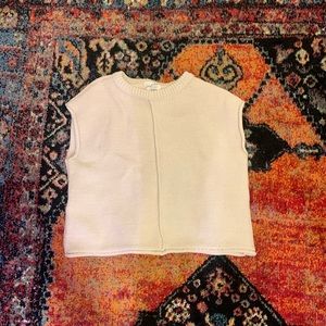 Cozy sweater vest, off white. Lightly worn